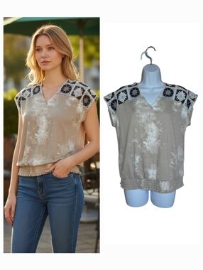 Y2K Crochet Shoulder Top Blue White Cream Tie Dye Bubble Hem Shirt Boho Size M